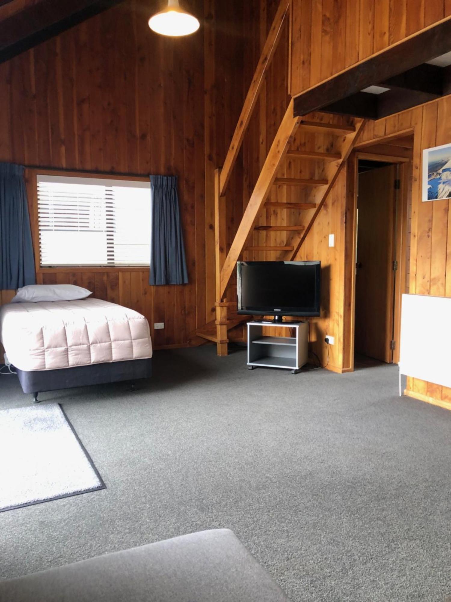 Alpine Motel Огакуне Екстер'єр фото