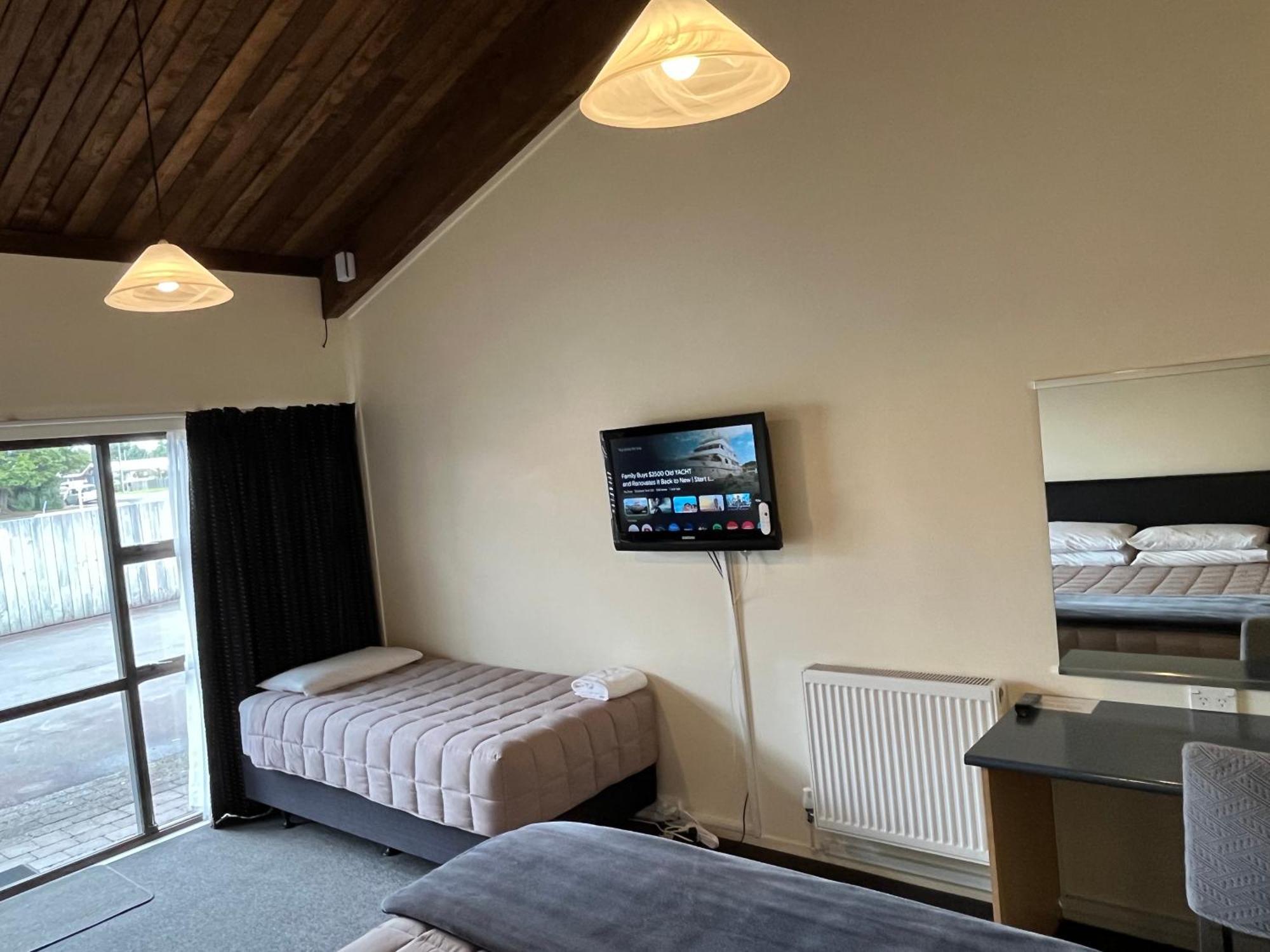 Alpine Motel Огакуне Екстер'єр фото